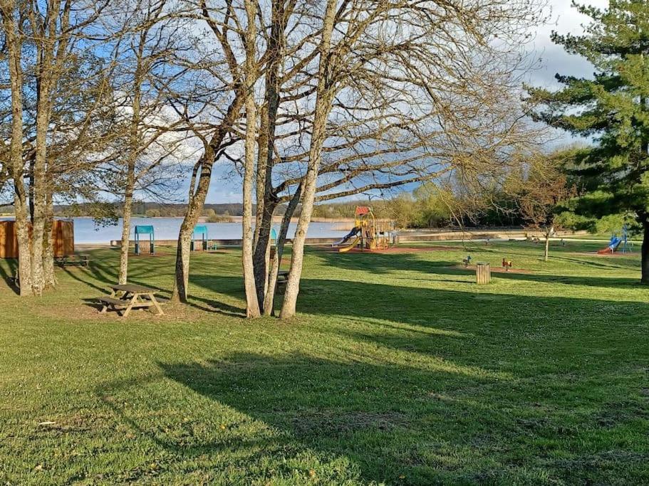 La Maison Bleu Du Lac De Celine جيفاومونتجيفومون شامبوبير المظهر الخارجي الصورة